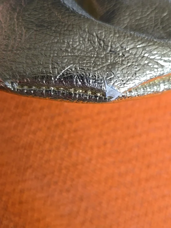 Vintage Shiny Gold Lamé Clutch Bag - Picture 8 of 9